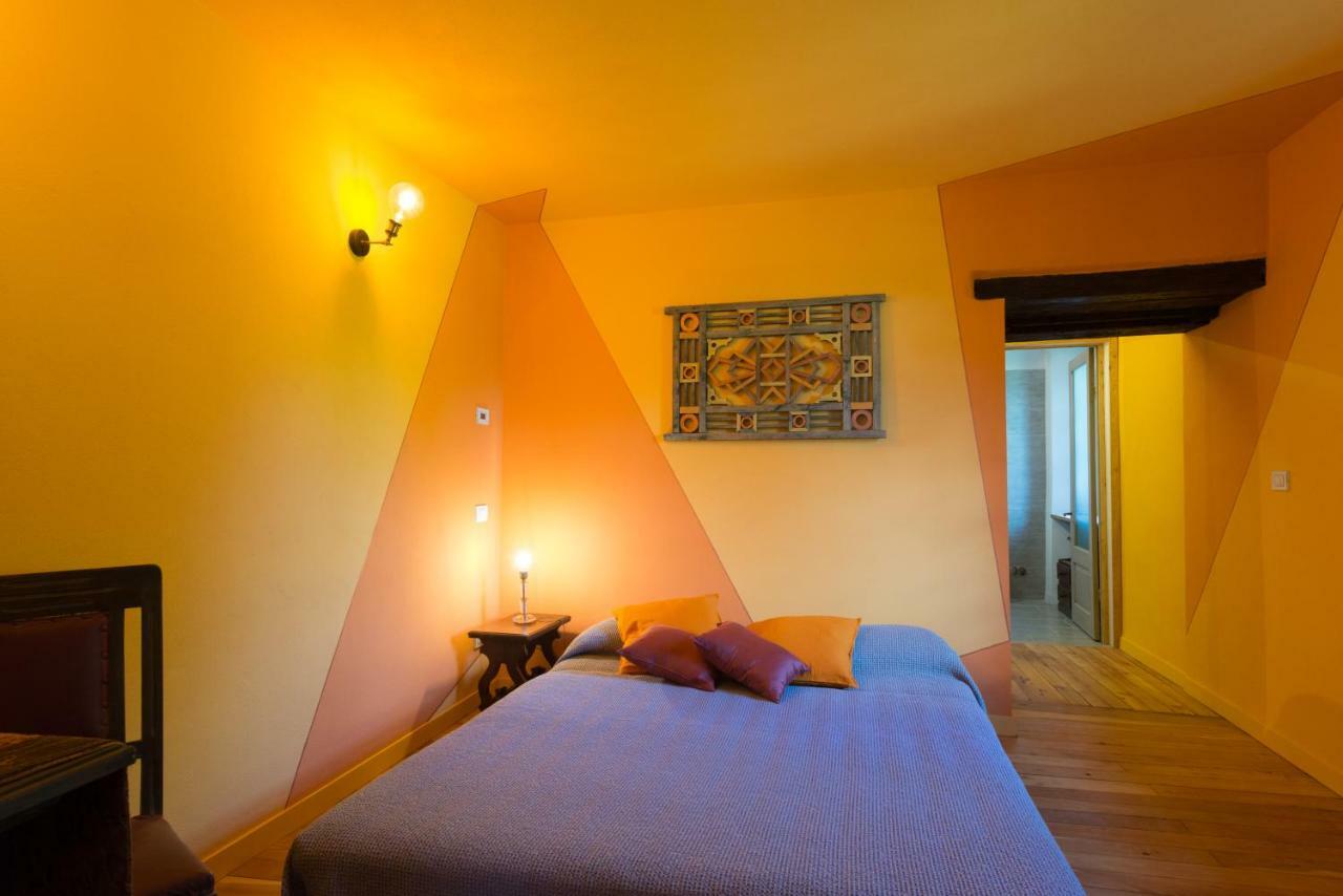 אאוסטה Quart De Lune - Boutique B&B מראה חיצוני תמונה